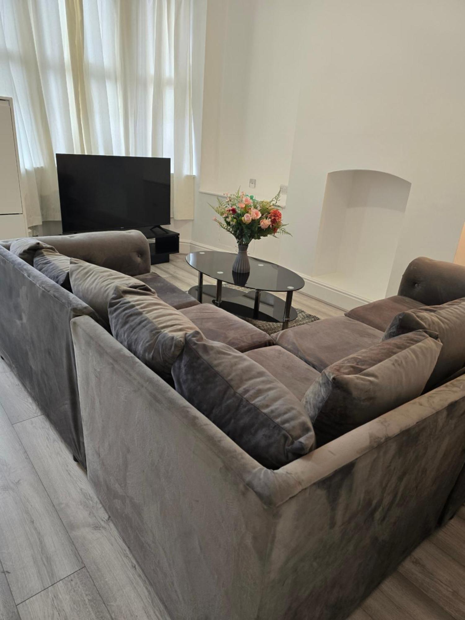 Realwood Homes Νότιγχαμ Εξωτερικό φωτογραφία