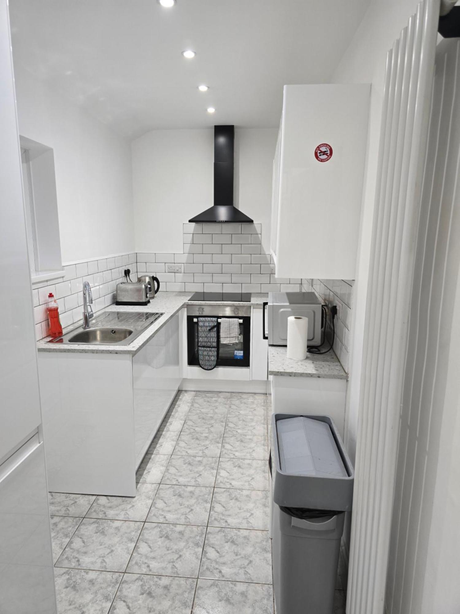 Realwood Homes Νότιγχαμ Εξωτερικό φωτογραφία